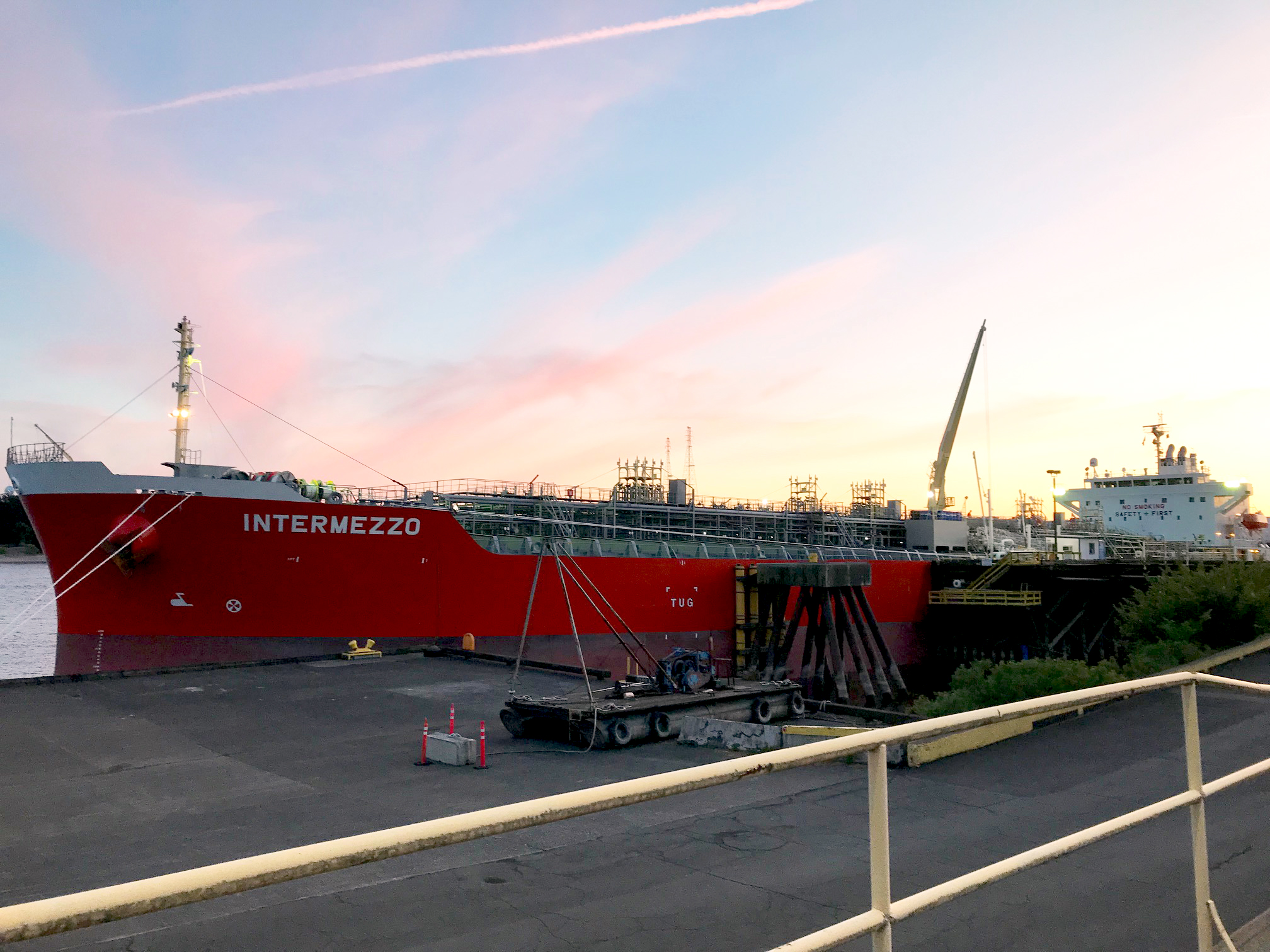 POV-Intermezzo_0685_ship